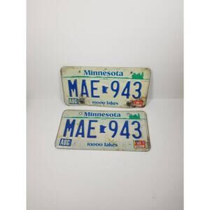 Vintage License Plate Minnesota Metal Matching Set Pair MAE 943 10,000 Lakes